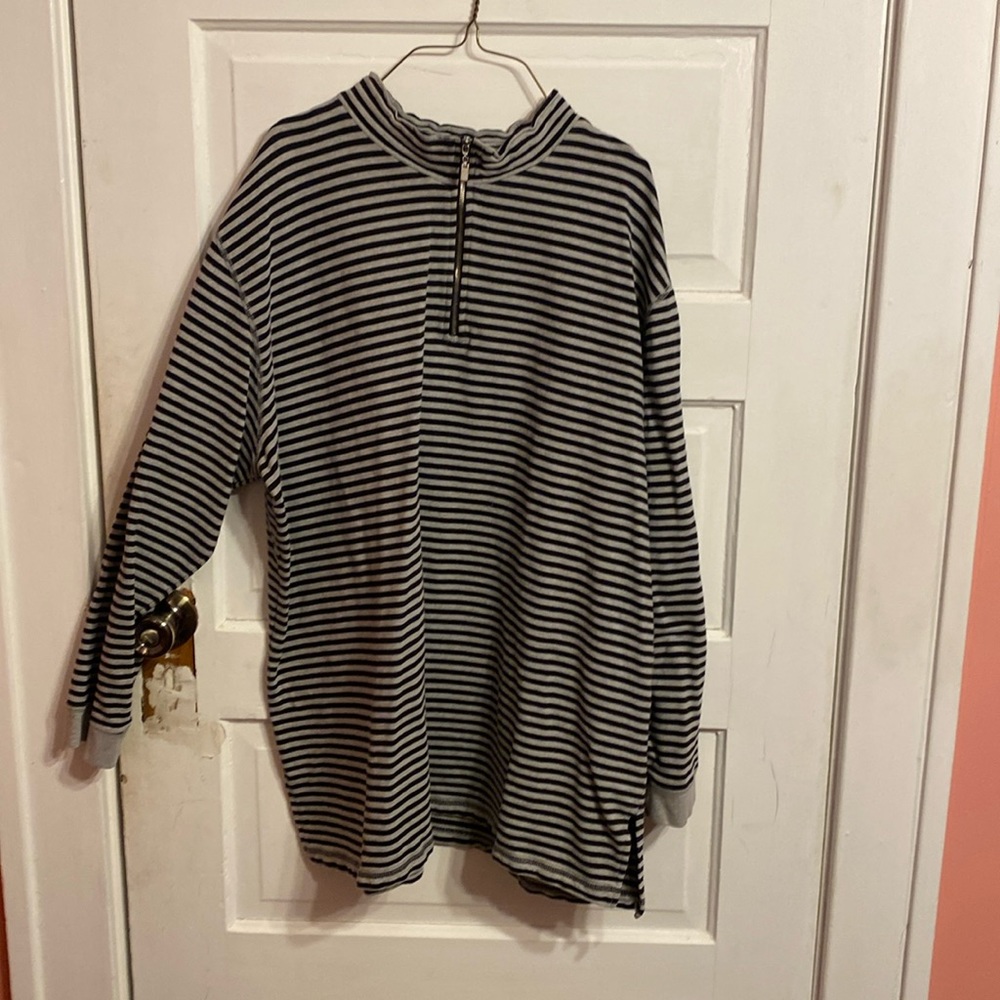Liz Claiborne Sweater